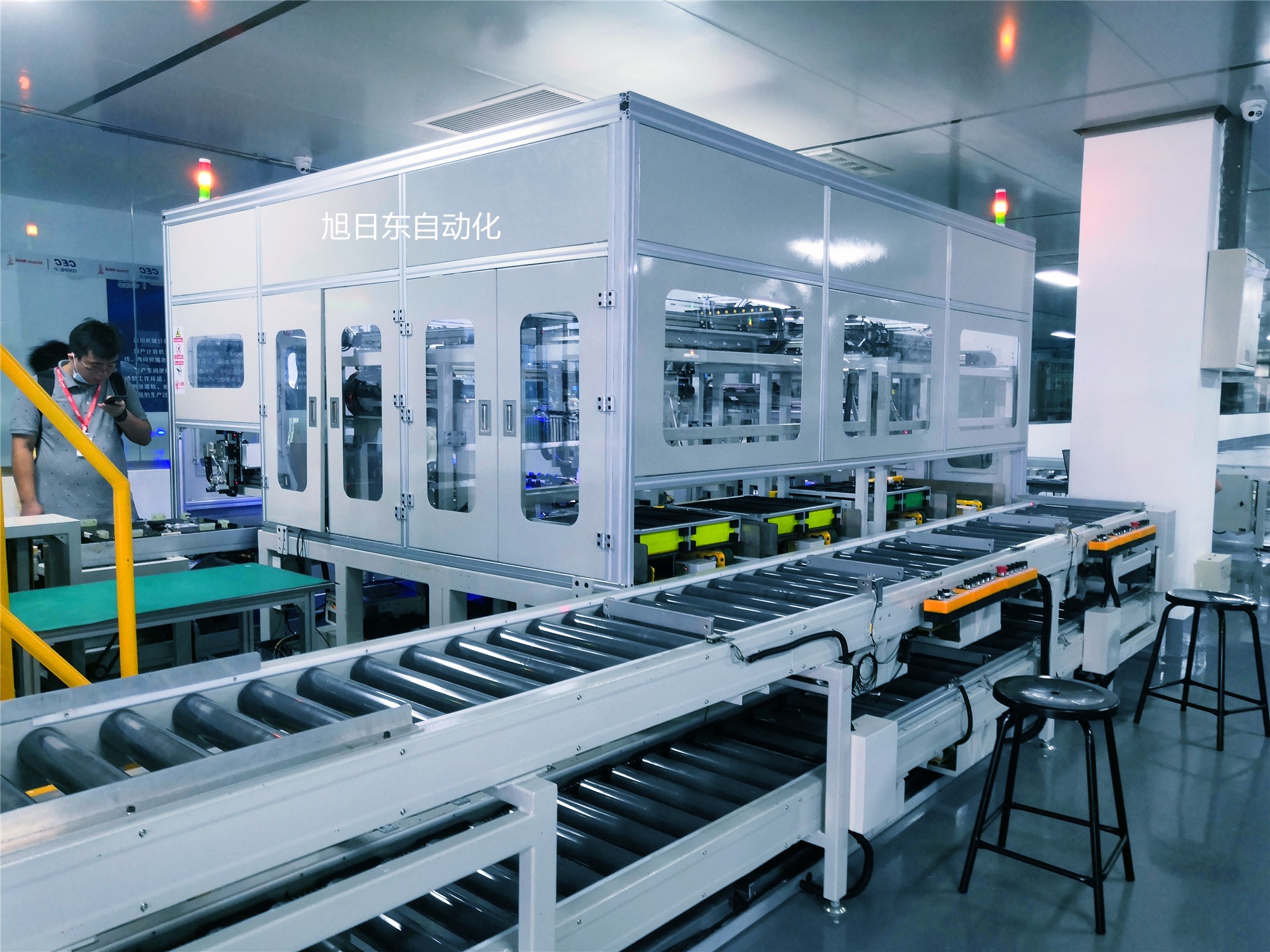 服務(wù)器主板自動化裝配線